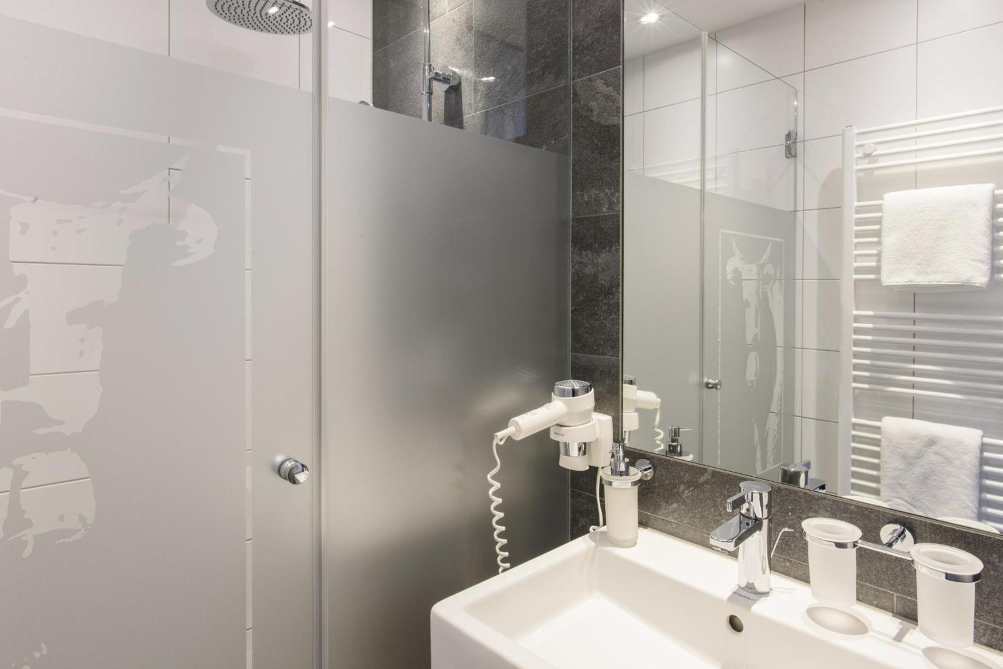 Gasthof-pension Wulfenia Gasthuis 3*