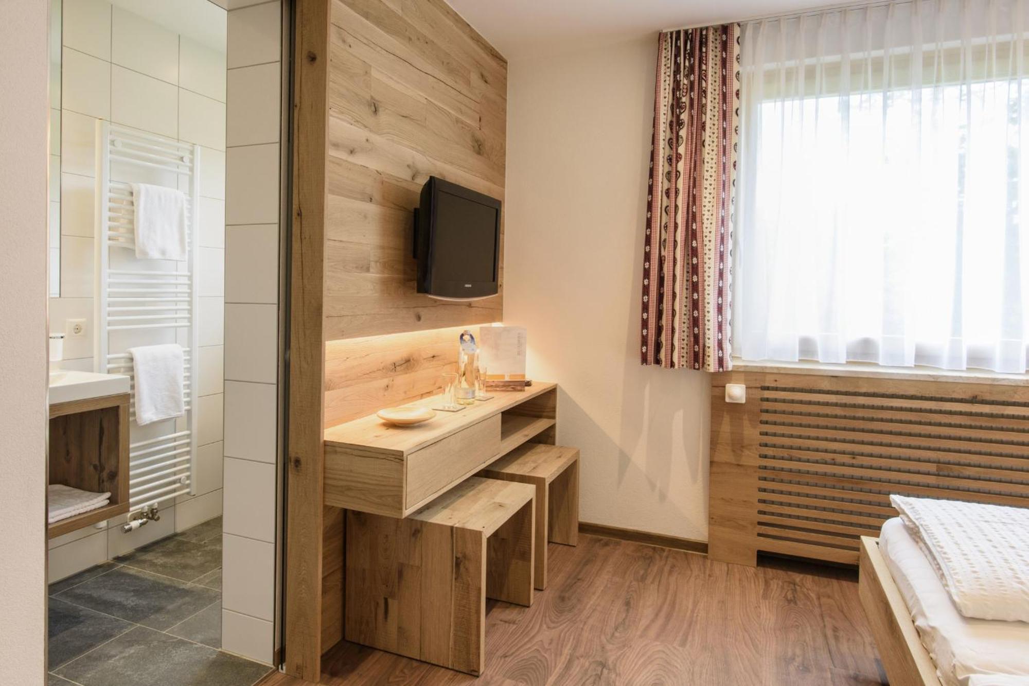 Gasthof-pension Wulfenia Gargellen